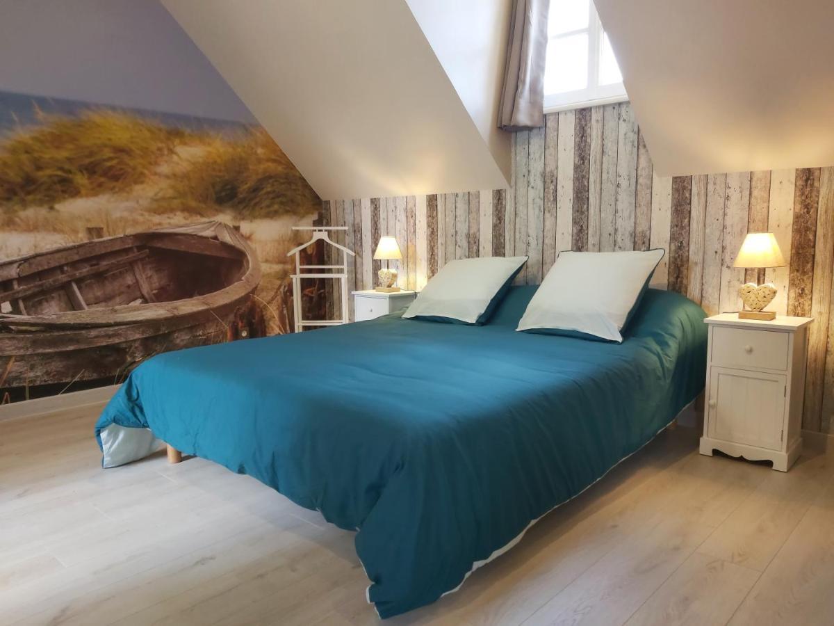 Montmartin-en-Graignes Le Bonheur Des Plumes Bed & Breakfast エクステリア 写真