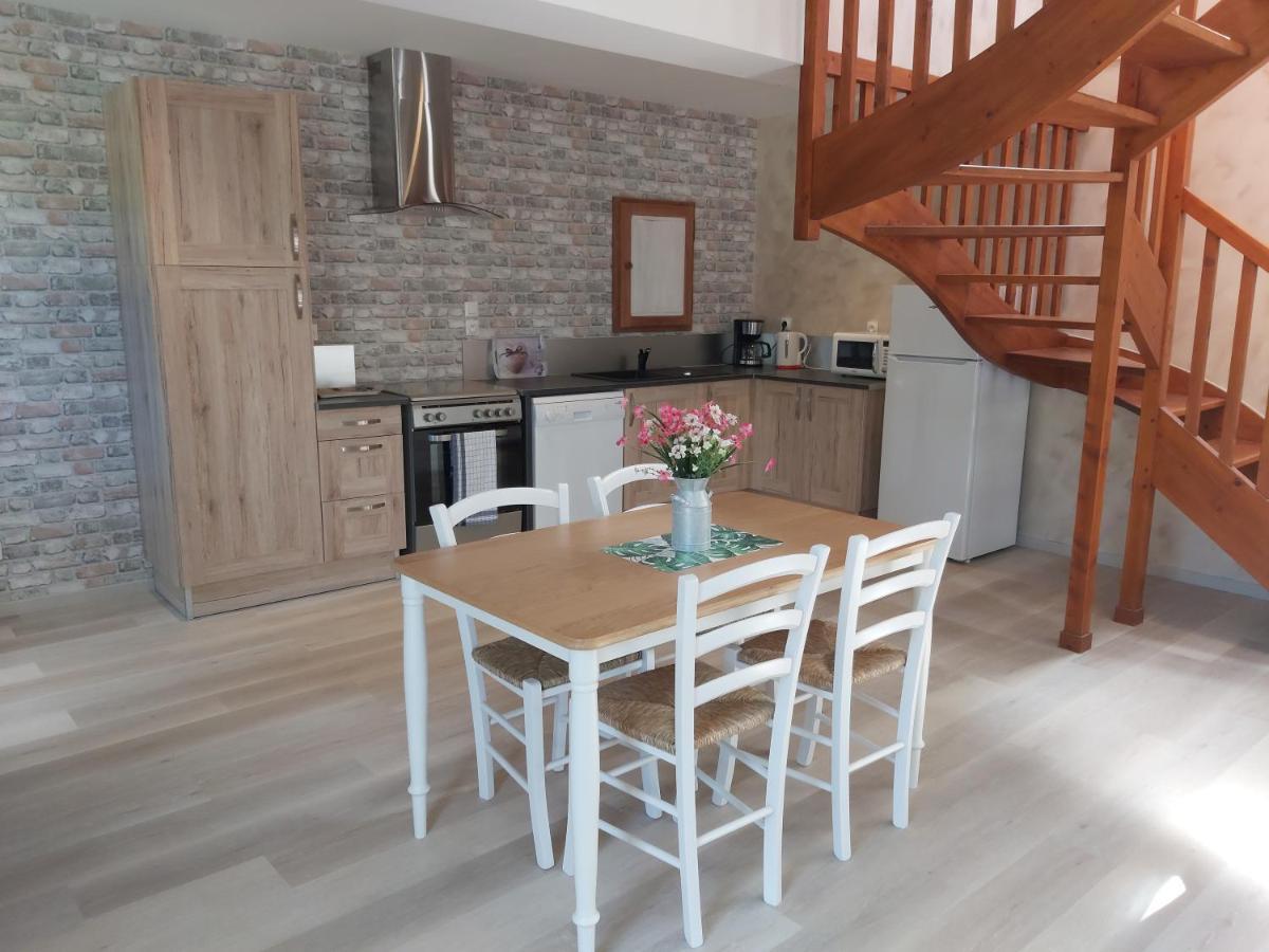 Montmartin-en-Graignes Le Bonheur Des Plumes Bed & Breakfast エクステリア 写真